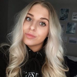 Meet your Posher, Stacy